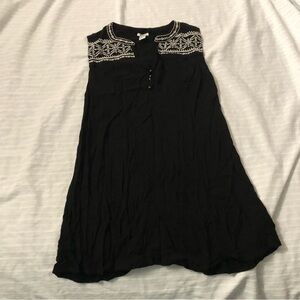 Forever 21 Black White Tribal Accents Sleeveless Shift Dress Size Small